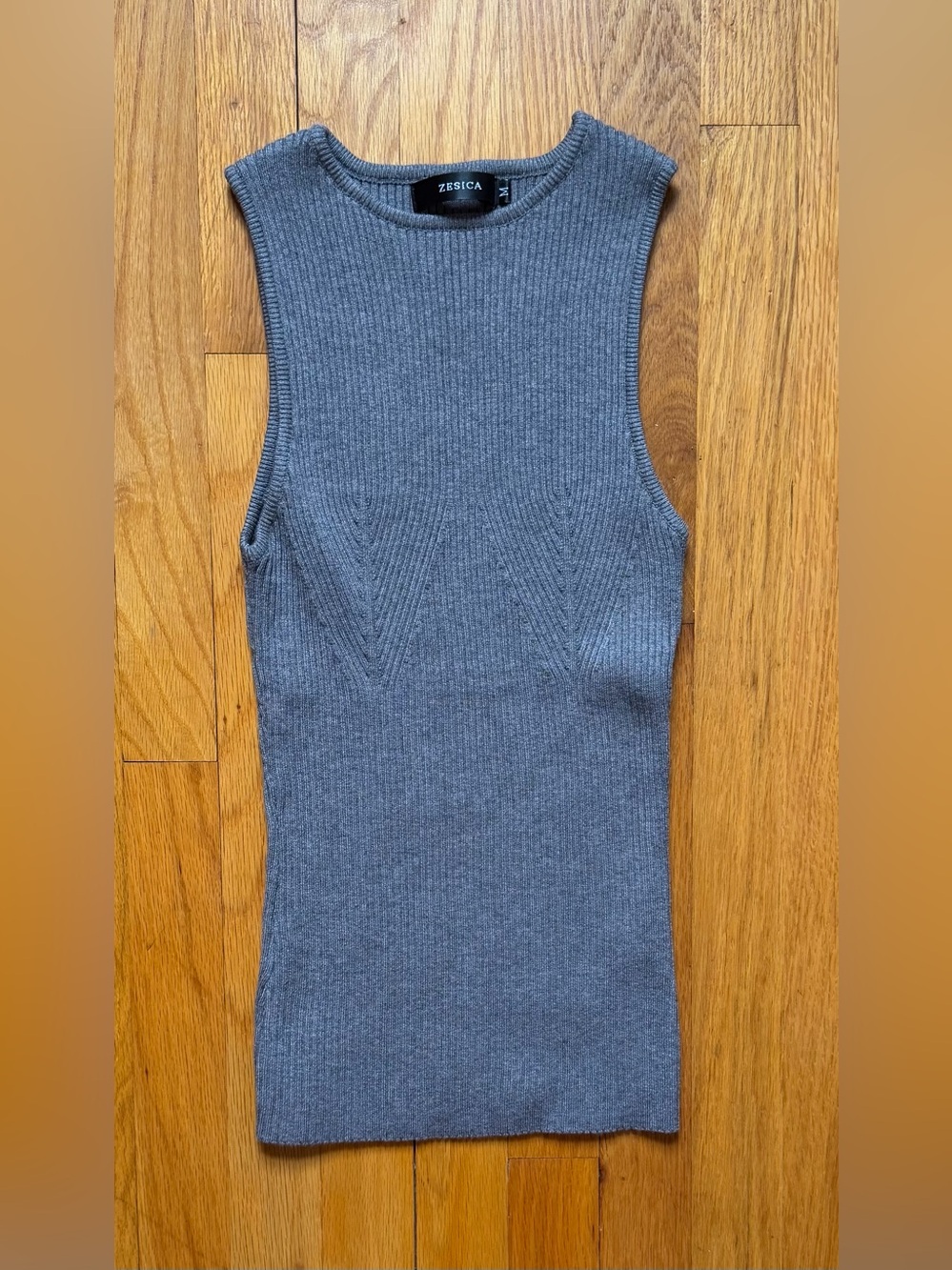 Zesica Women's Grey Ribbed Sleeveless Knit Top